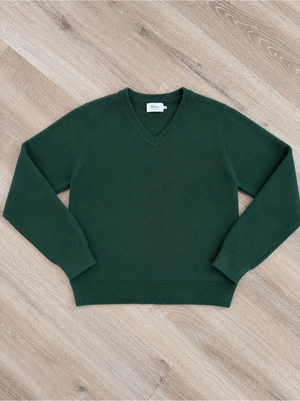Bluivy Women's Dark Green V-Neck Sweater